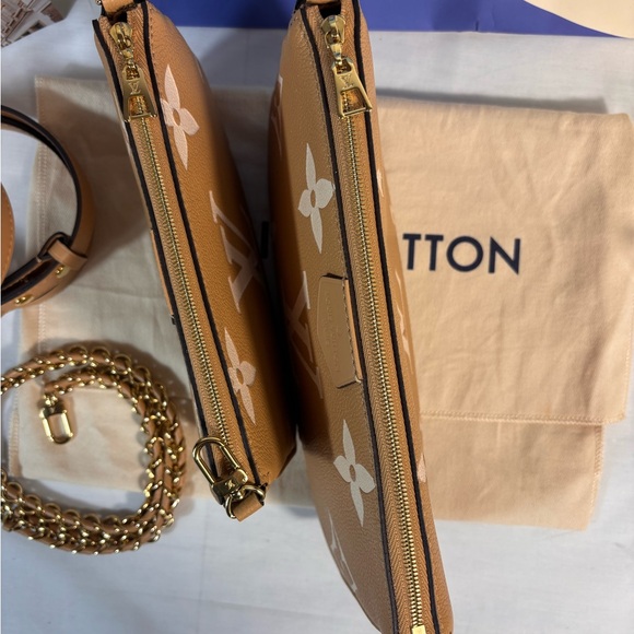 Stunning Louis Vuitton Arizona Multi Pochette Accessories - Picture 15 of 15